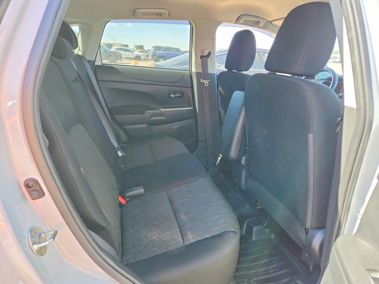 Mitsubishi Outlander S
