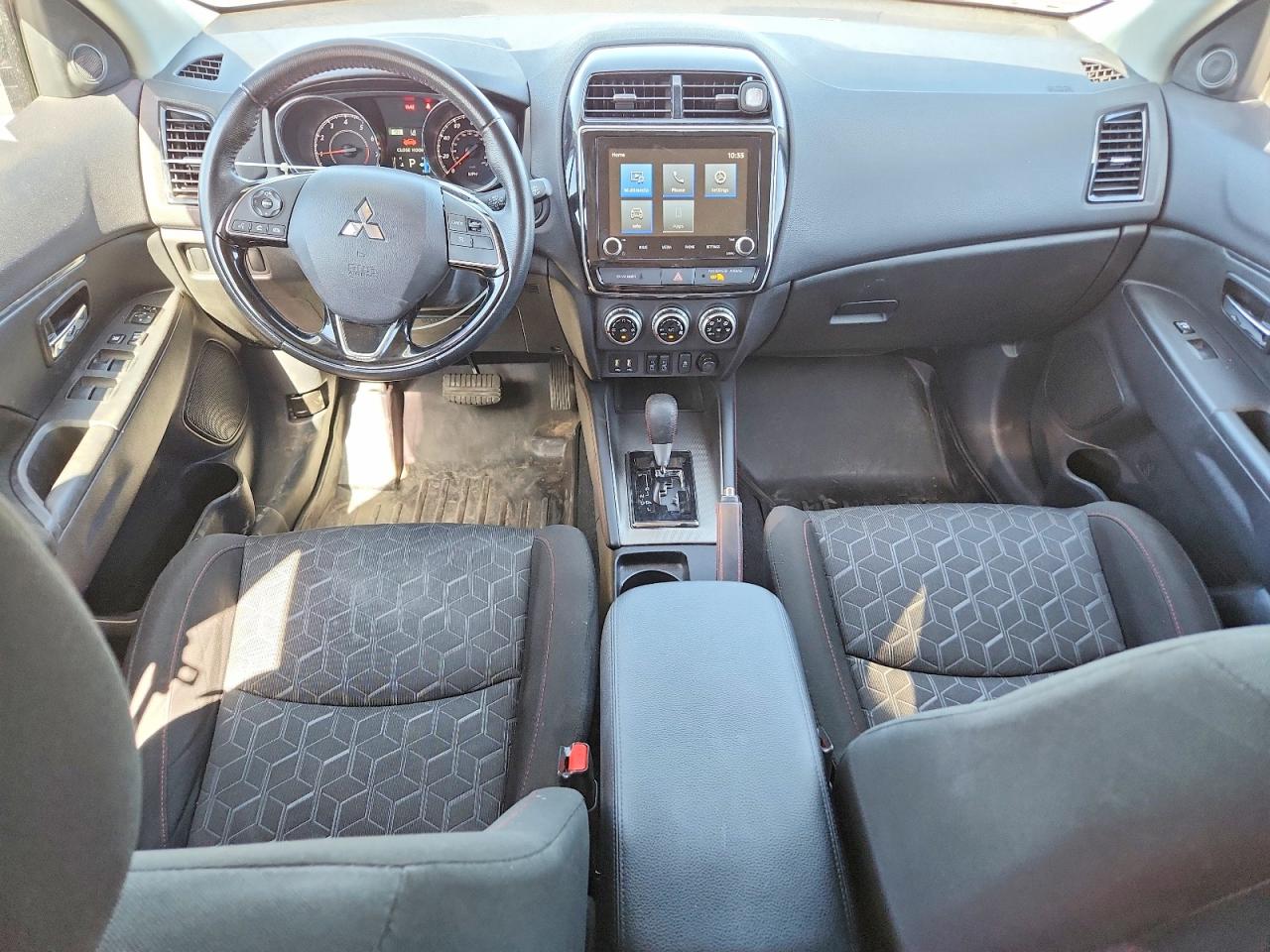 Mitsubishi Outlander S