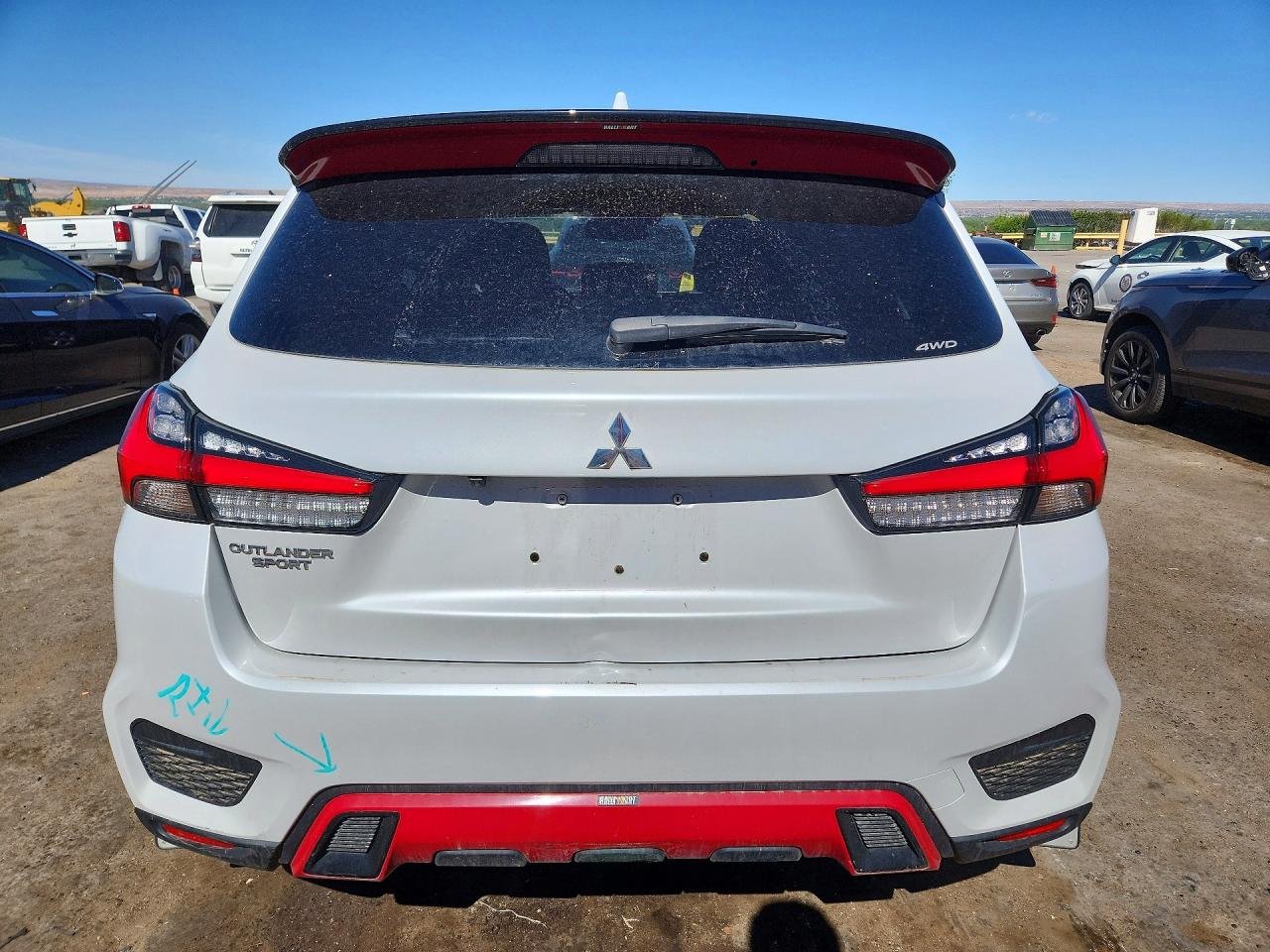 Mitsubishi Outlander S