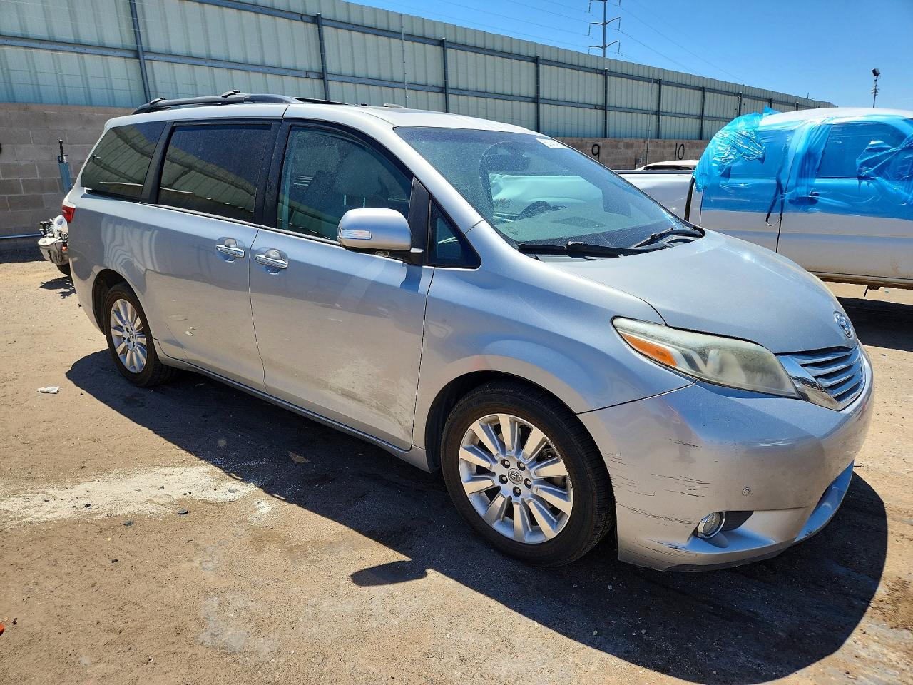 Toyota Sienna Limited Premium 7-passenger