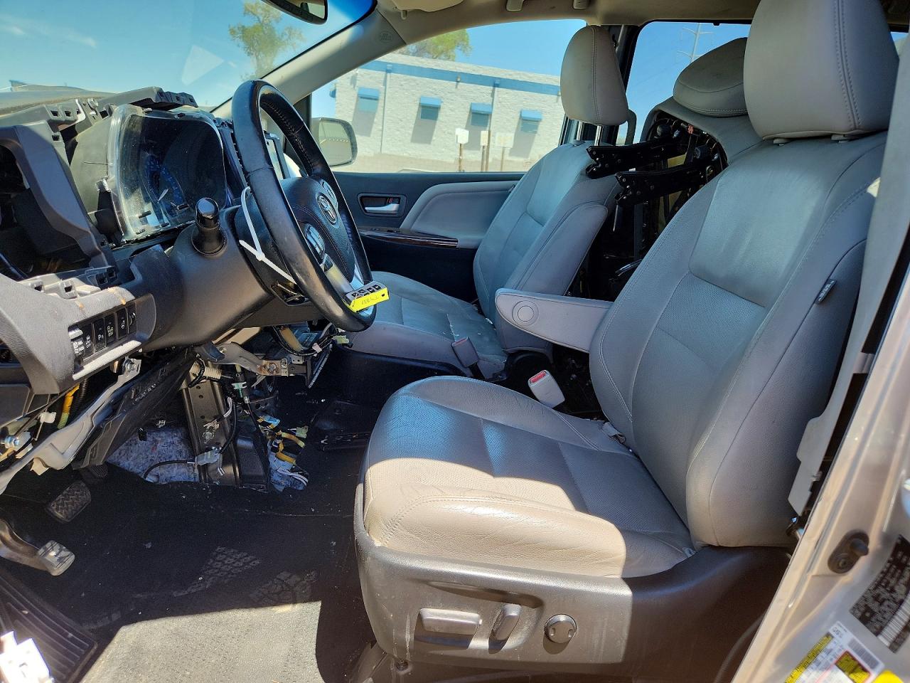 Toyota Sienna Limited Premium 7-passenger