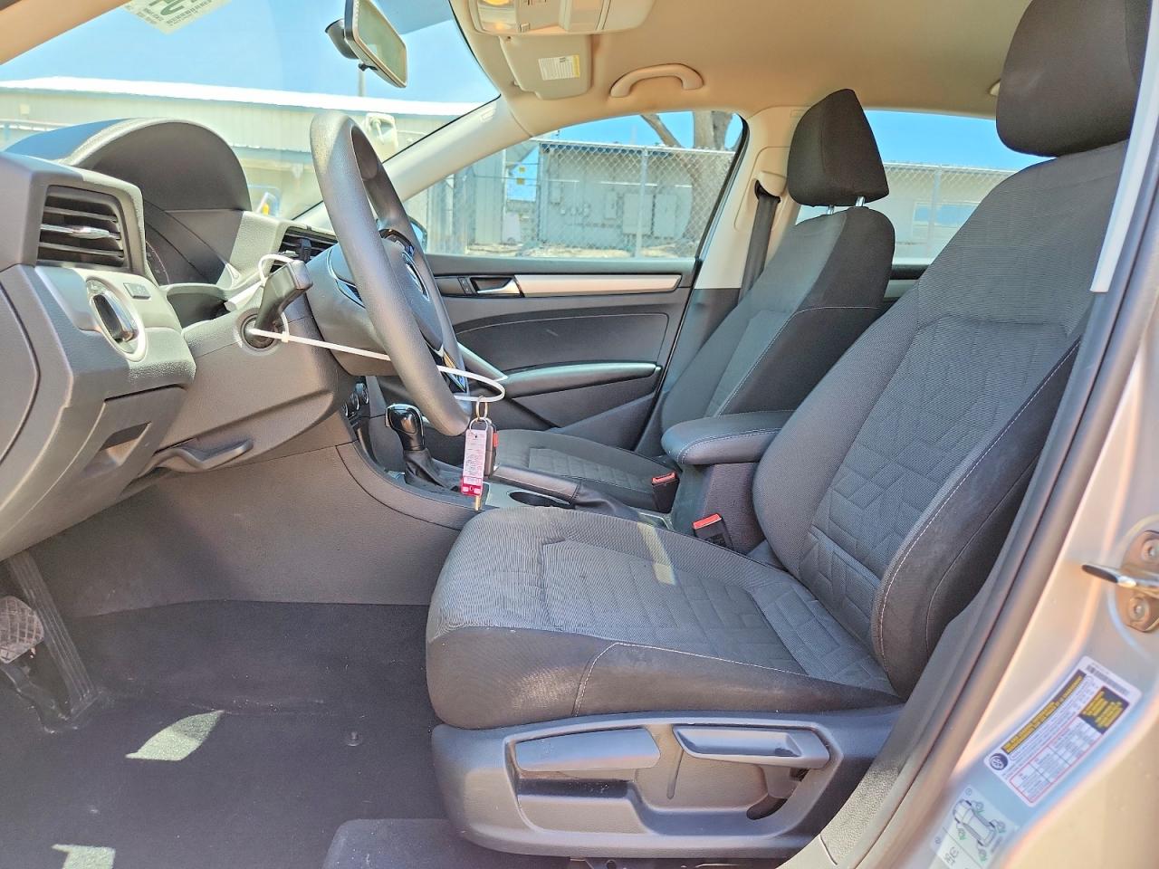 Volkswagen Passat S