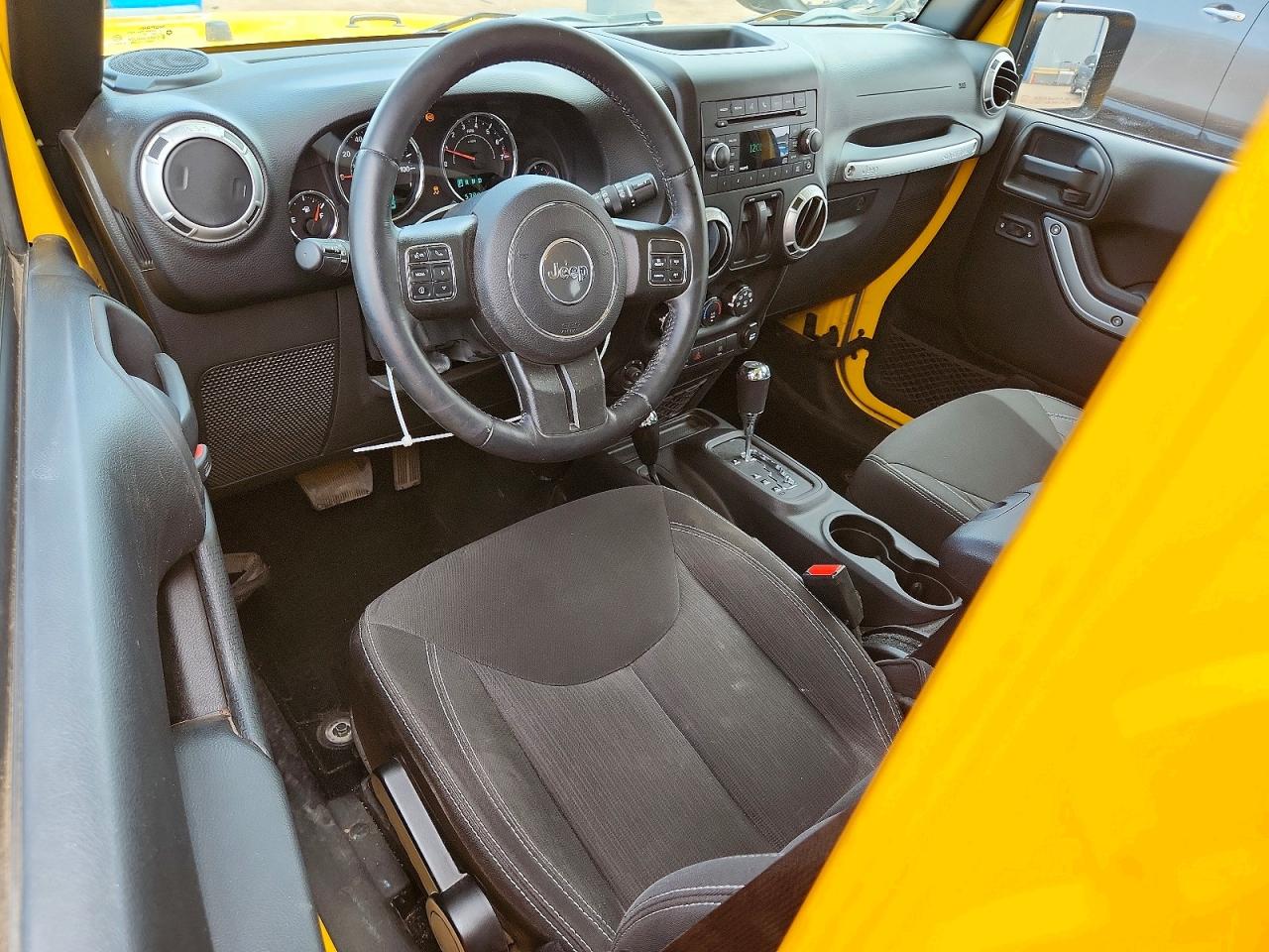 Jeep Wrangler Sahara