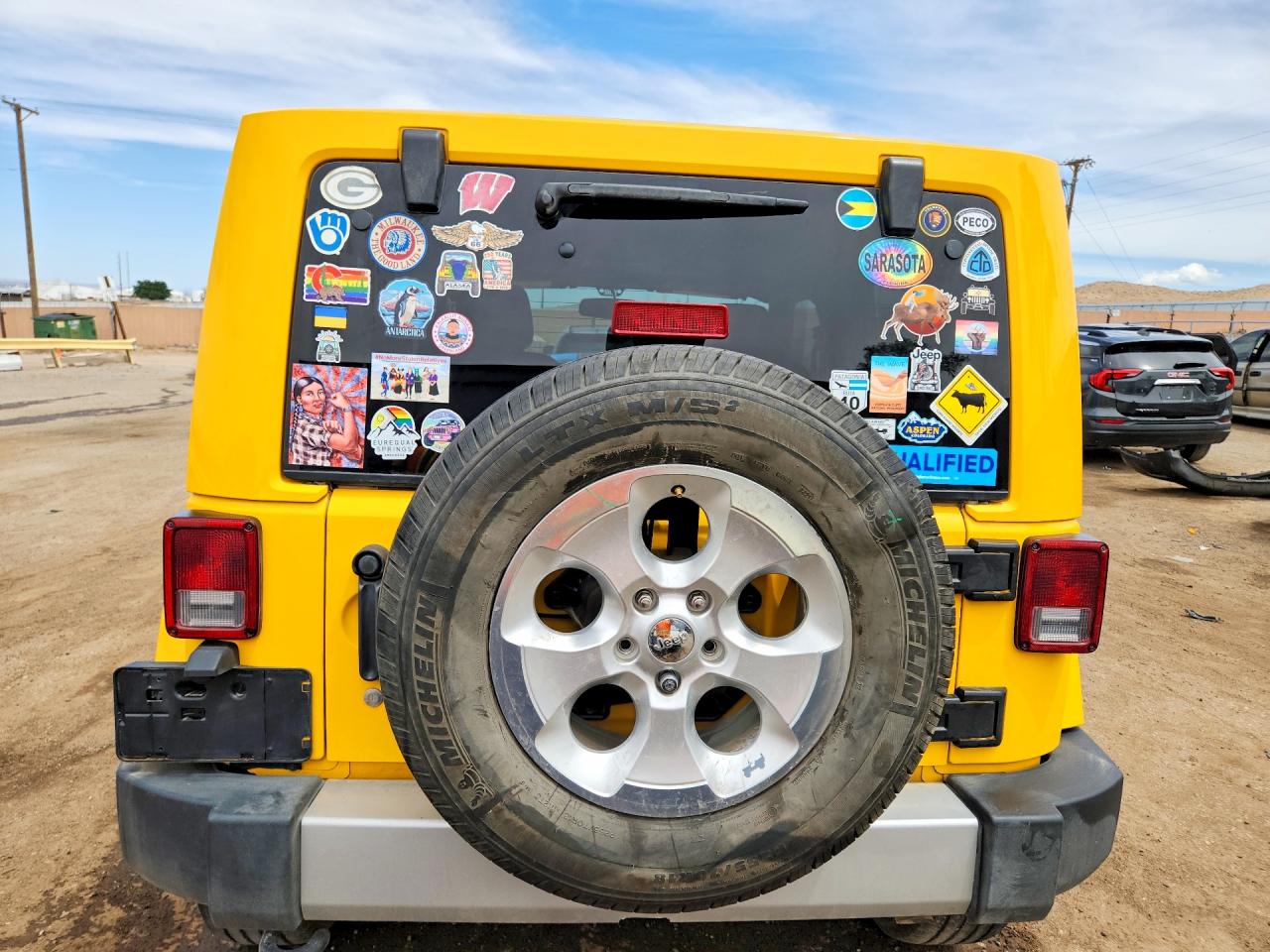 Jeep Wrangler Sahara