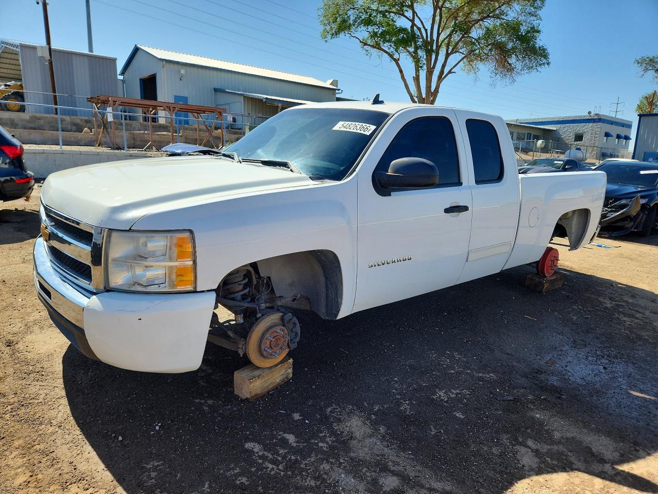 Salvage Chevrolet Silverado Image