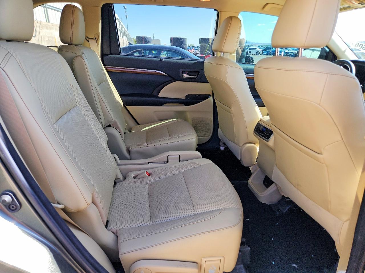 Toyota Highlander Limited Platinum