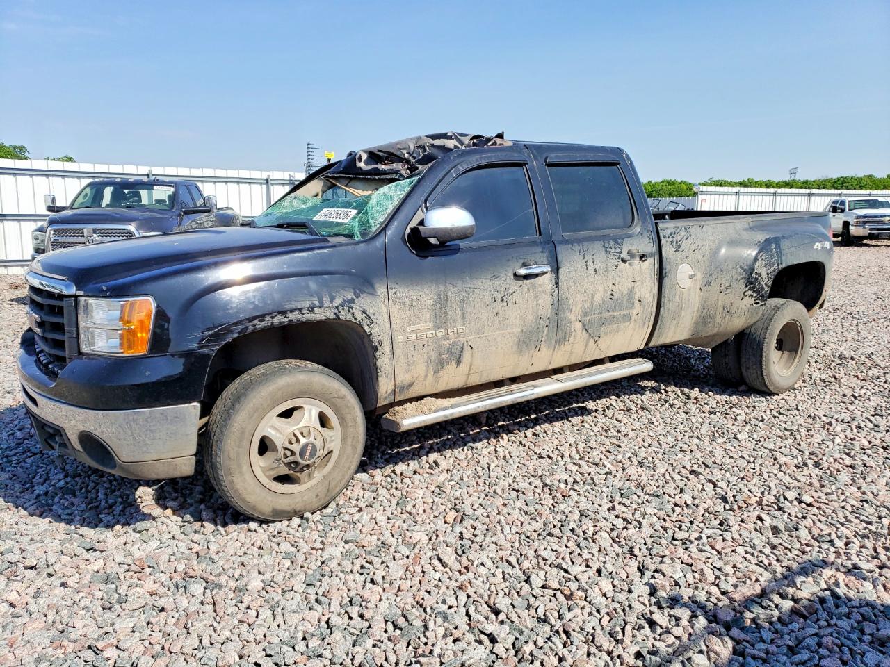 Salvage GMC Sierra Image