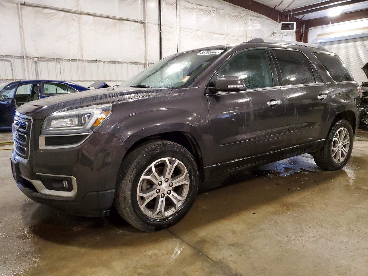 Salvage GMC Acadia Image