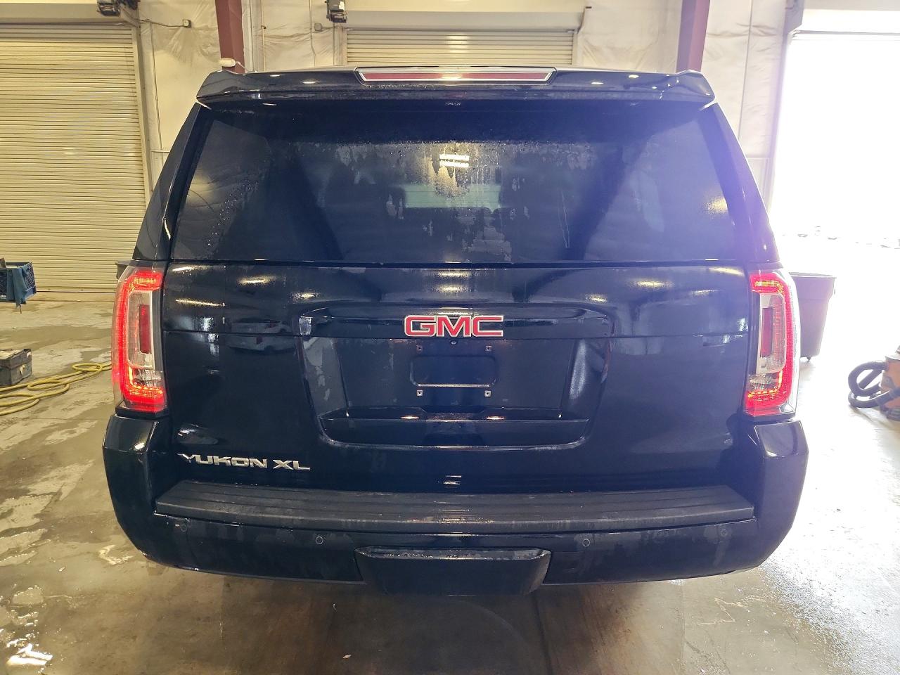 GMC Yukon K1500 Slt