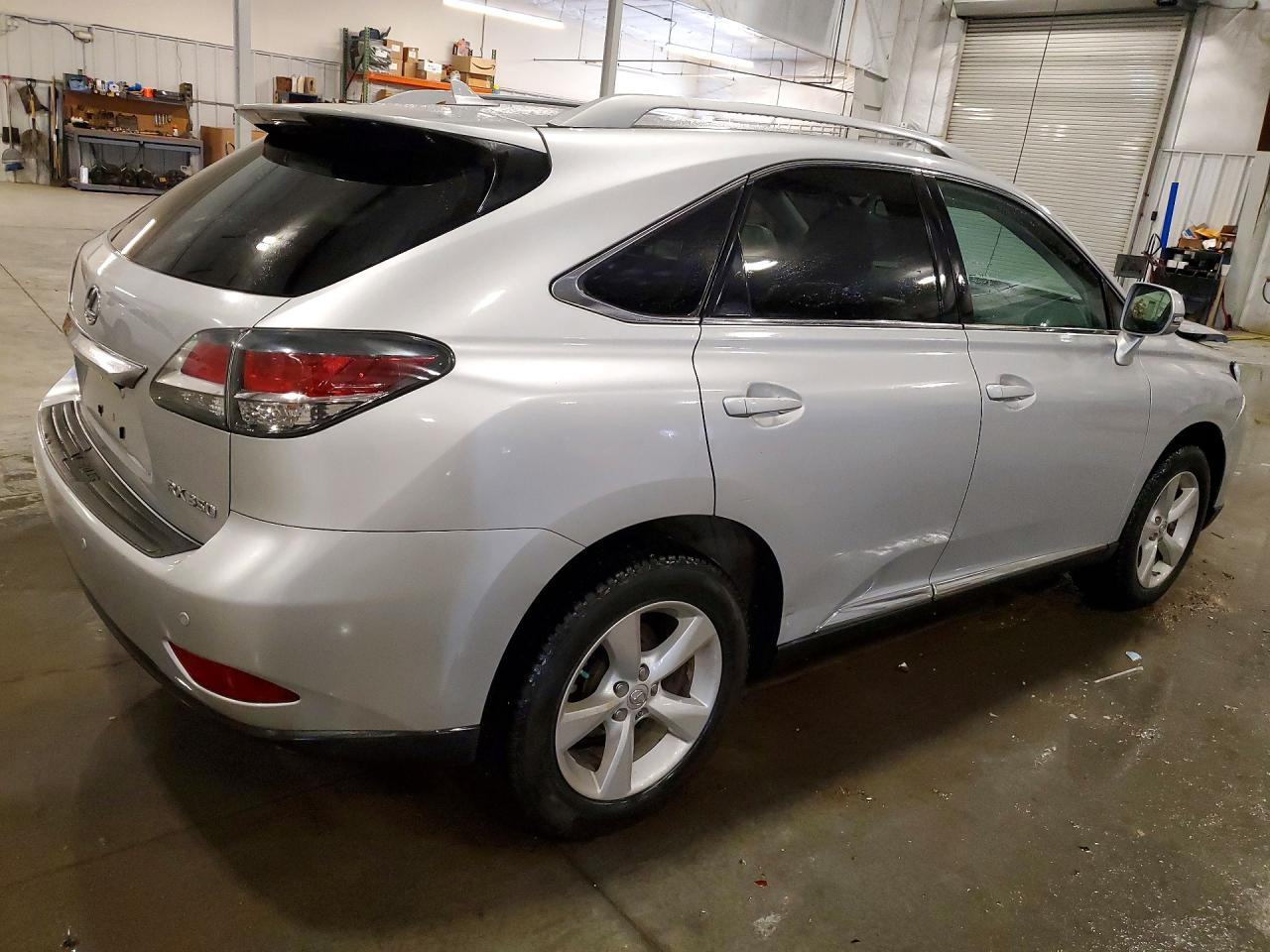 Lexus RX Base