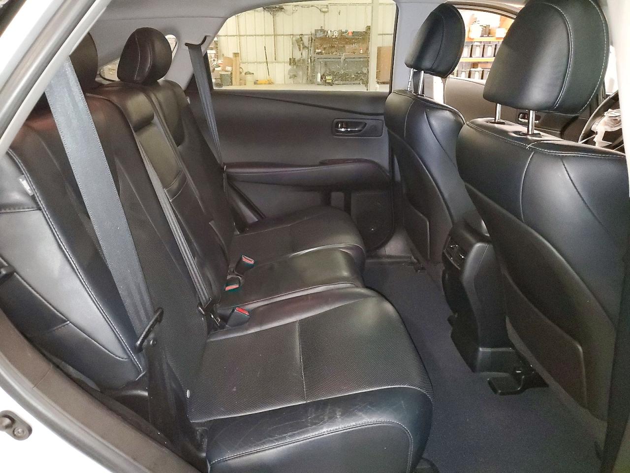 Lexus RX Base