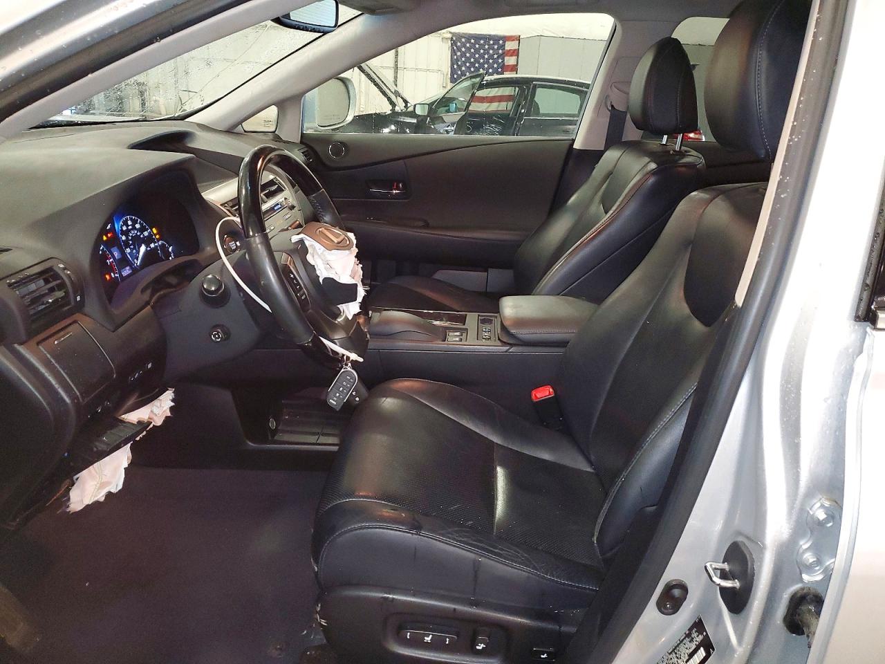 Lexus RX Base