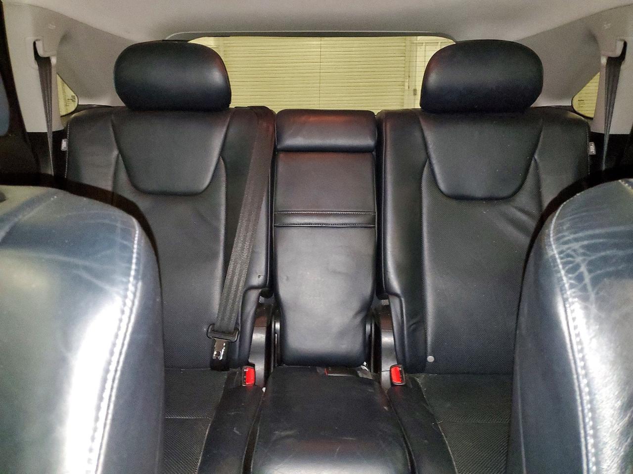 Lexus RX Base