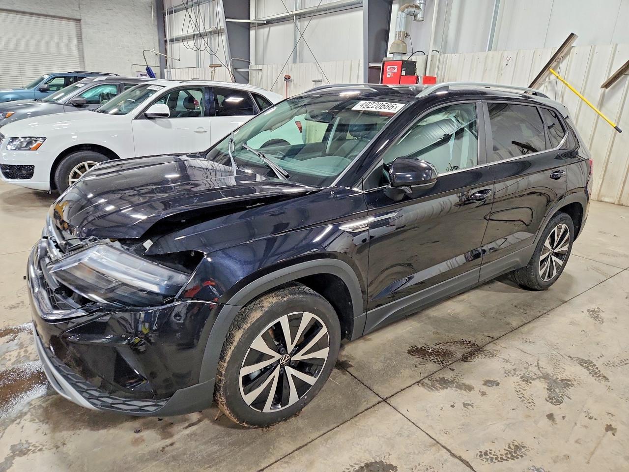 Salvage Volkswagen Taos Image