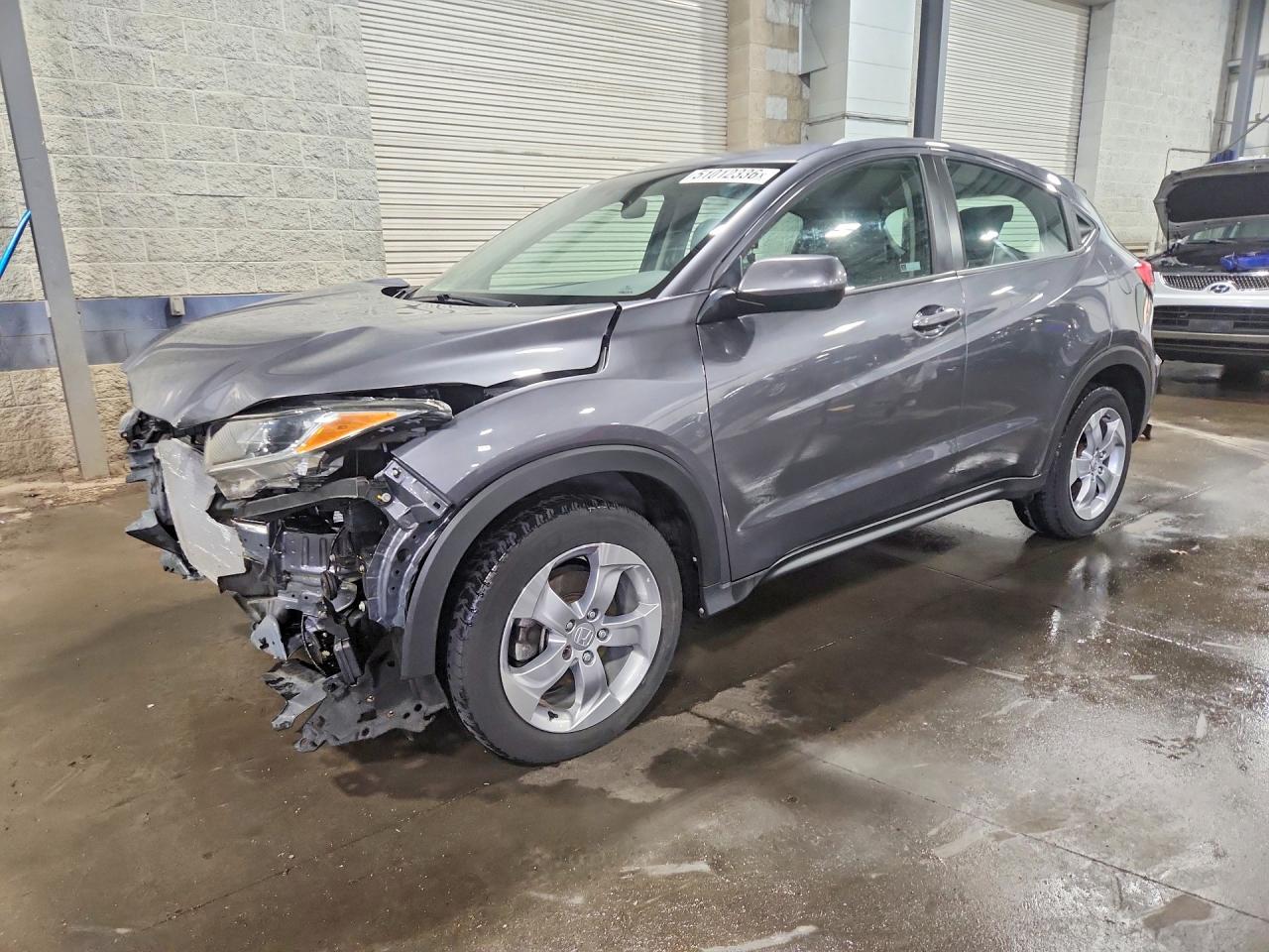 Salvage Honda HR-V Image