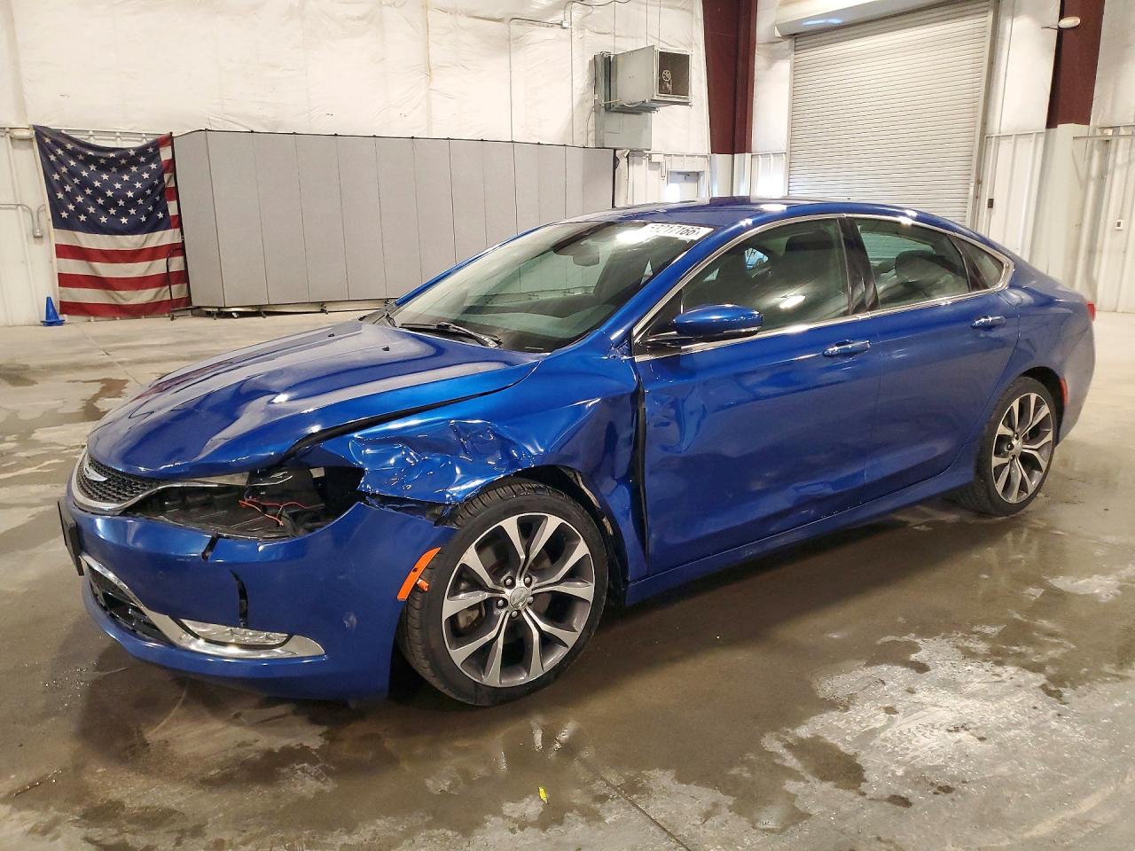 Salvage Chrysler 200 Image