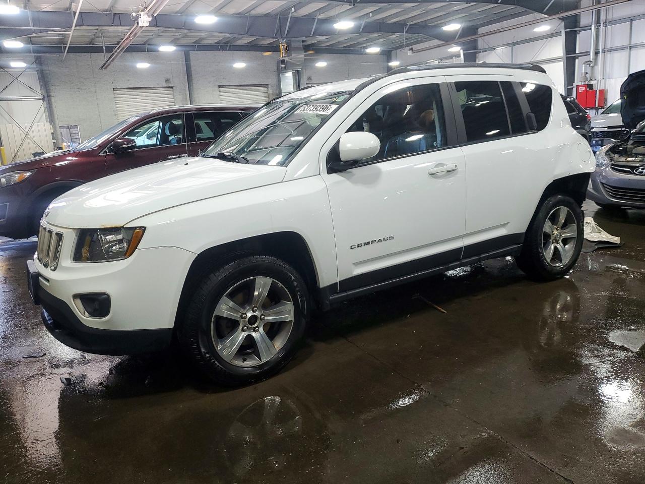 Salvage Jeep Compass Image