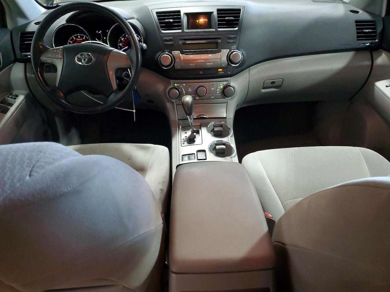 Toyota Highlander Base