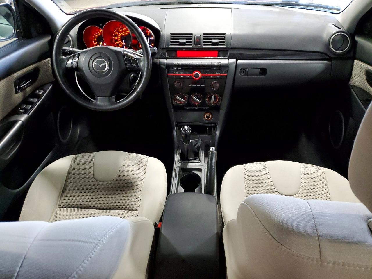 Mazda Mazda3 S