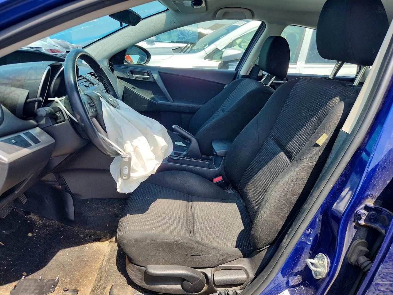 Mazda 3 I