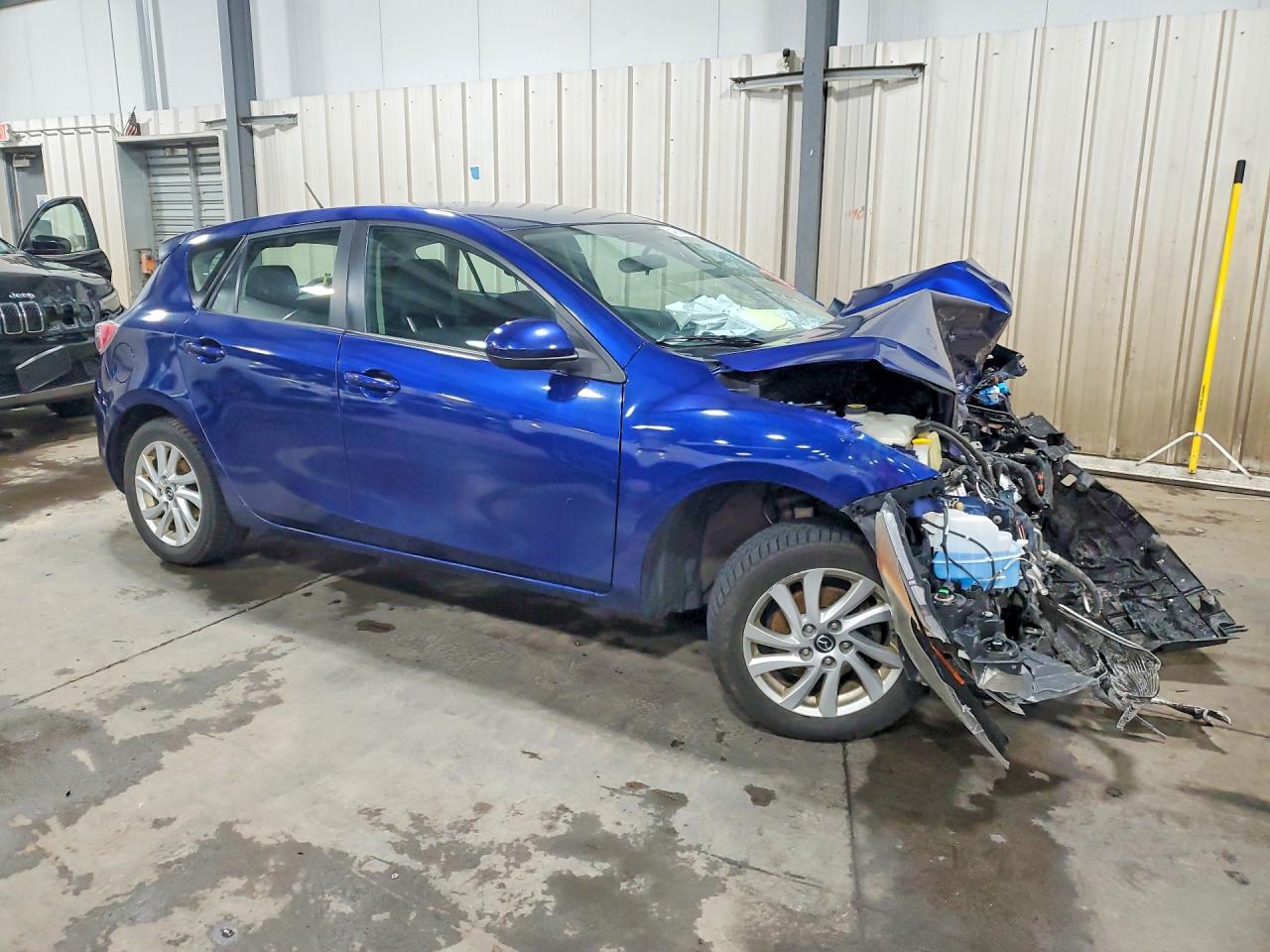 Mazda 3 I