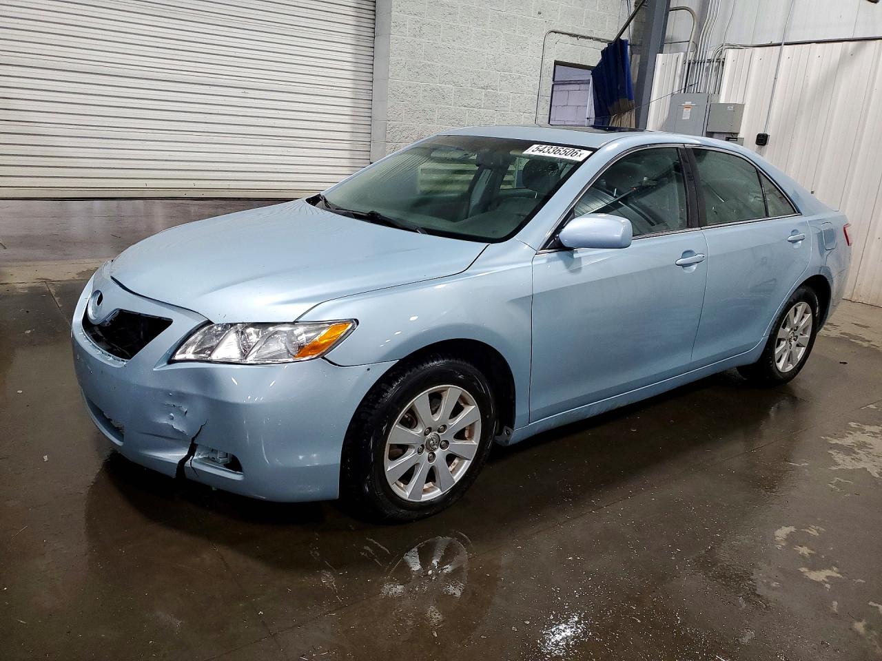 Salvage Toyota Camry Image