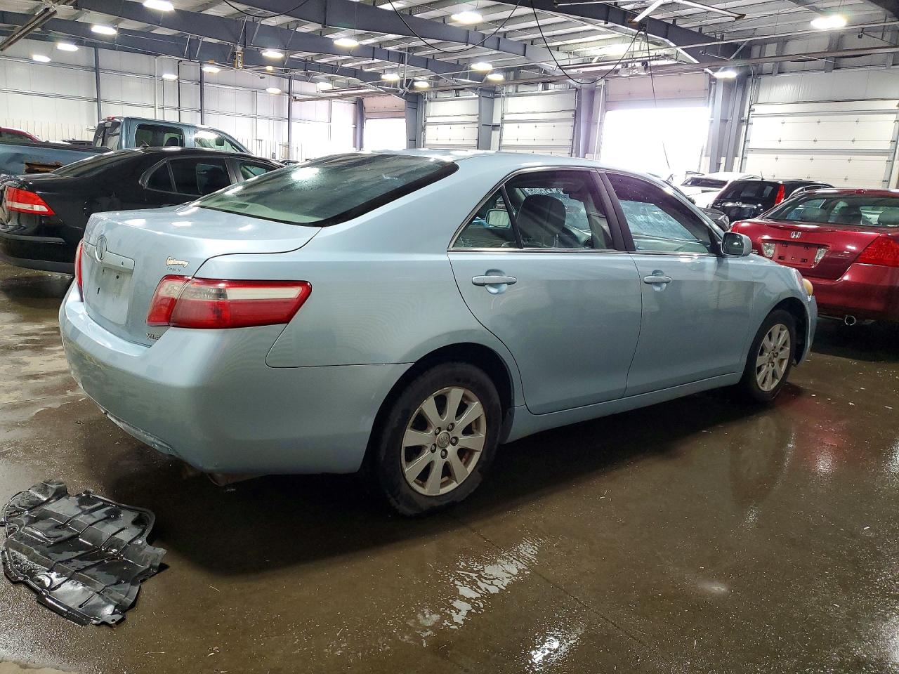 Toyota Camry Xle V6