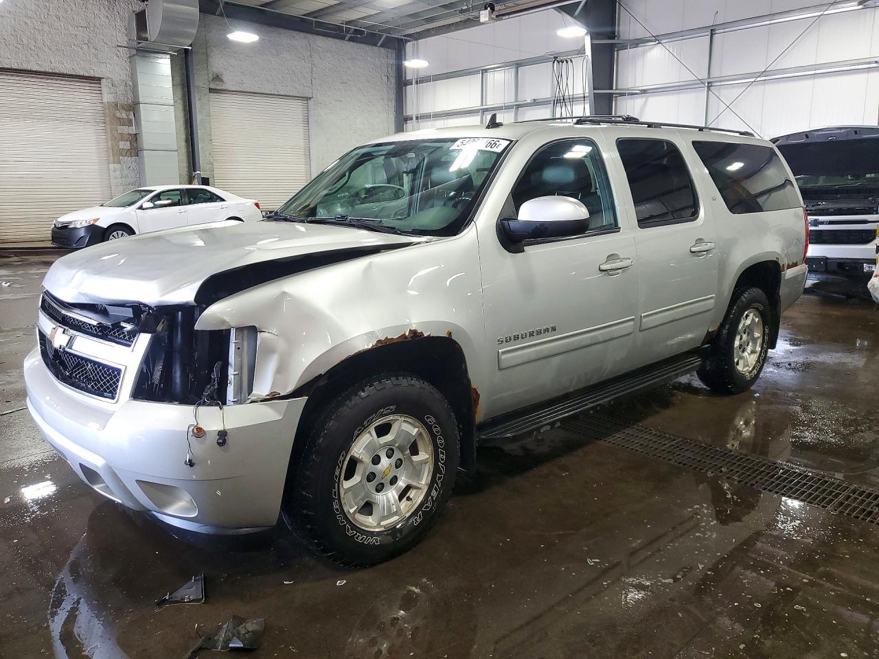 Salvage Chevrolet Suburban Image