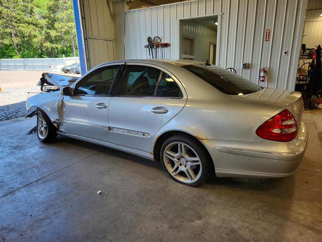 Mercedes-Benz E-Class 320