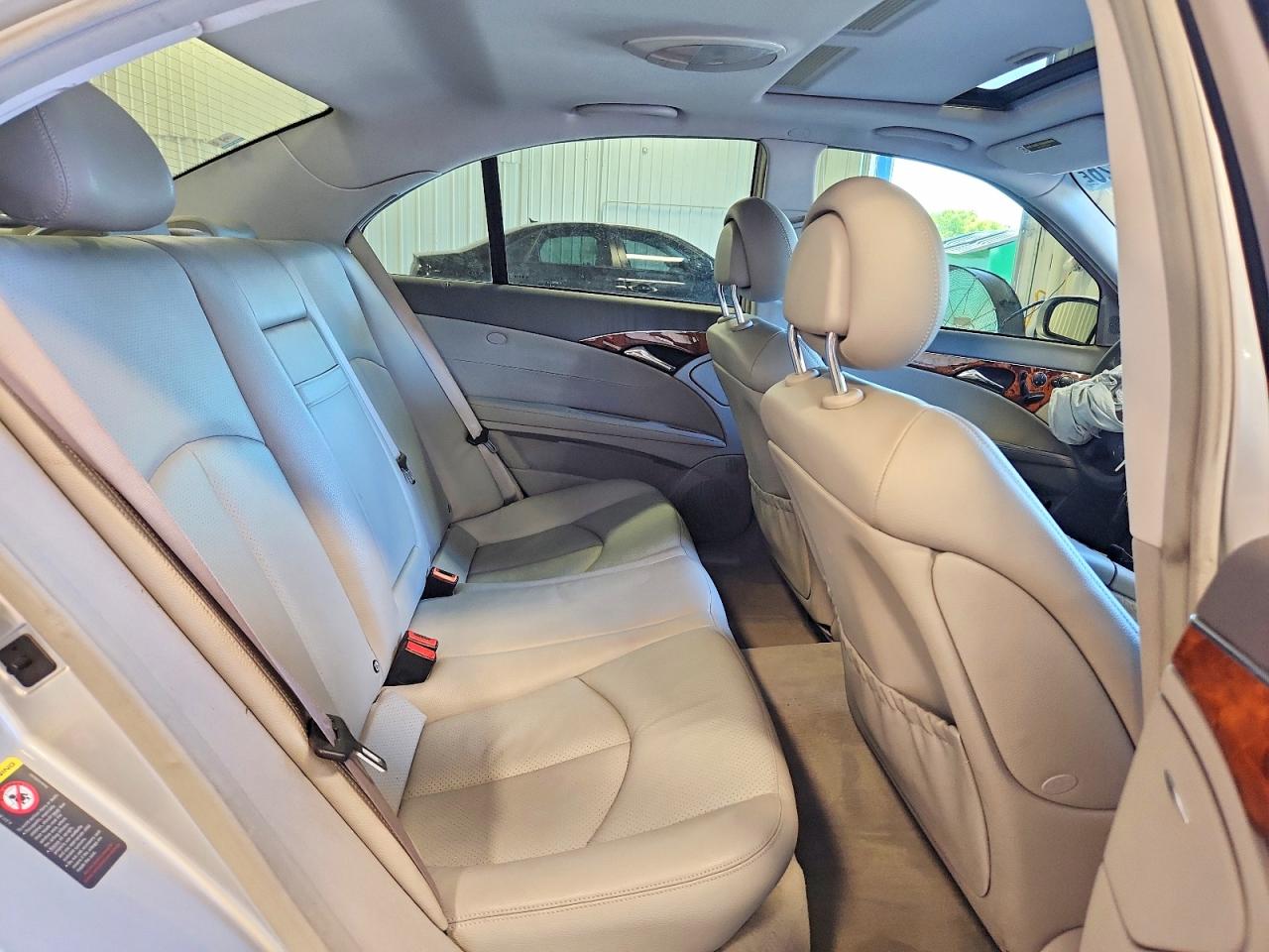 Mercedes-Benz E-Class 320