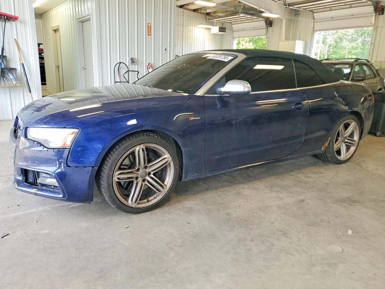 Salvage Audi S5 Image