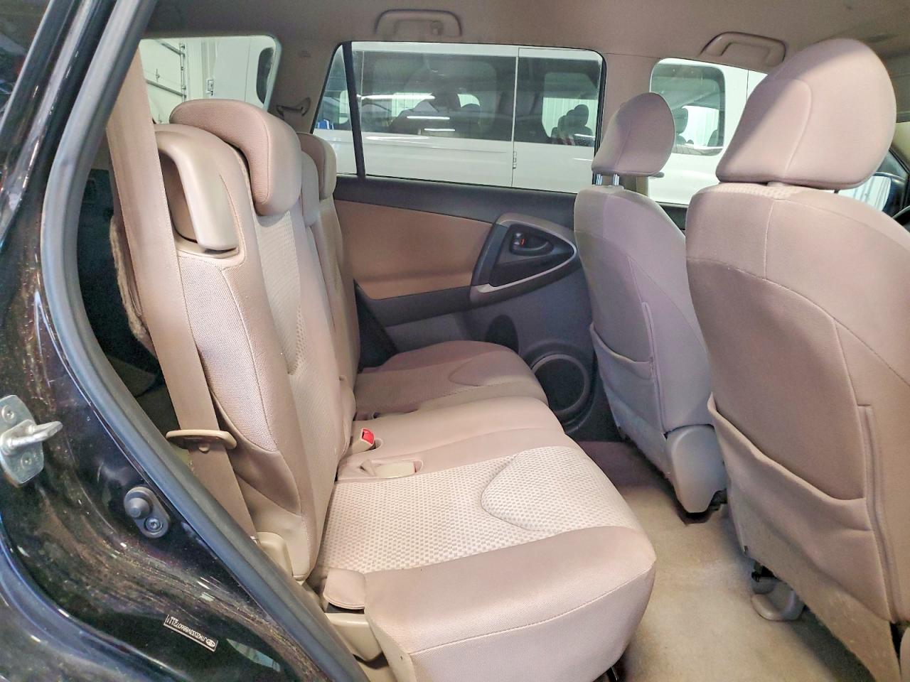 Toyota RAV4 Base