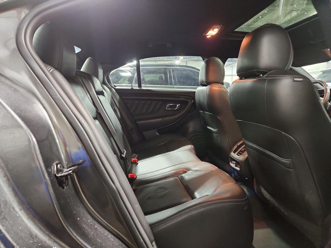 Ford Taurus Limited