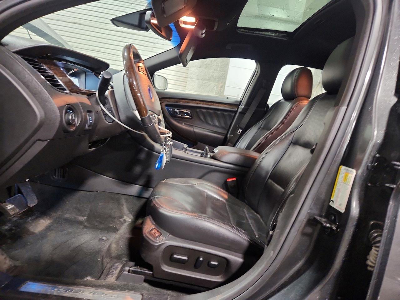 Ford Taurus Limited