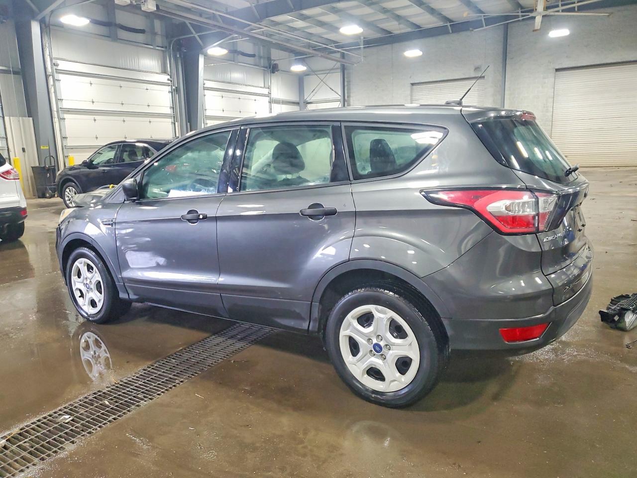 Ford Escape S