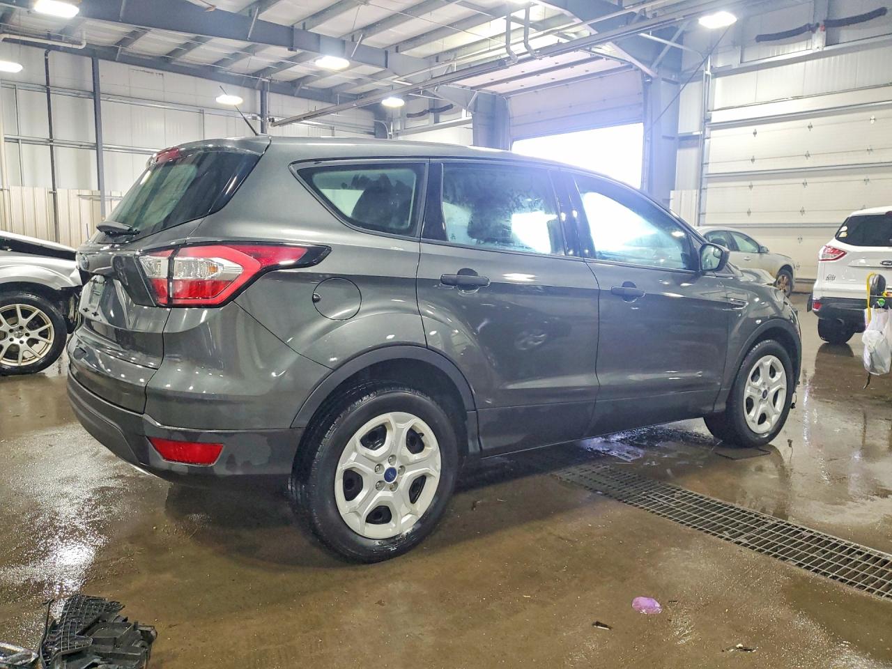 Ford Escape S