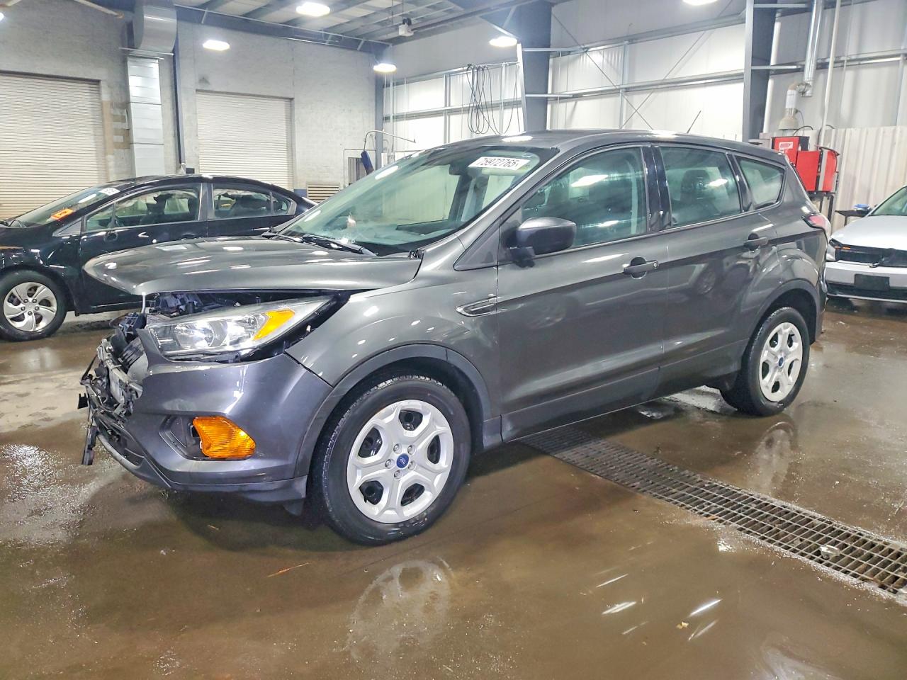 Salvage Ford Escape Image