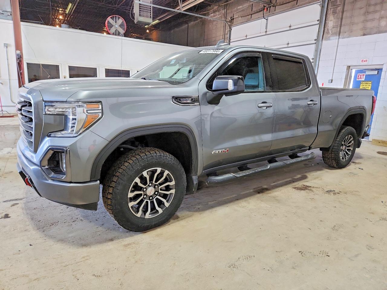 Salvage GMC Sierra Image