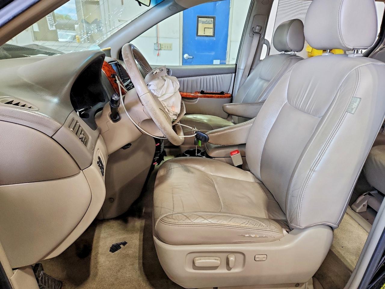 Toyota Sienna Xle