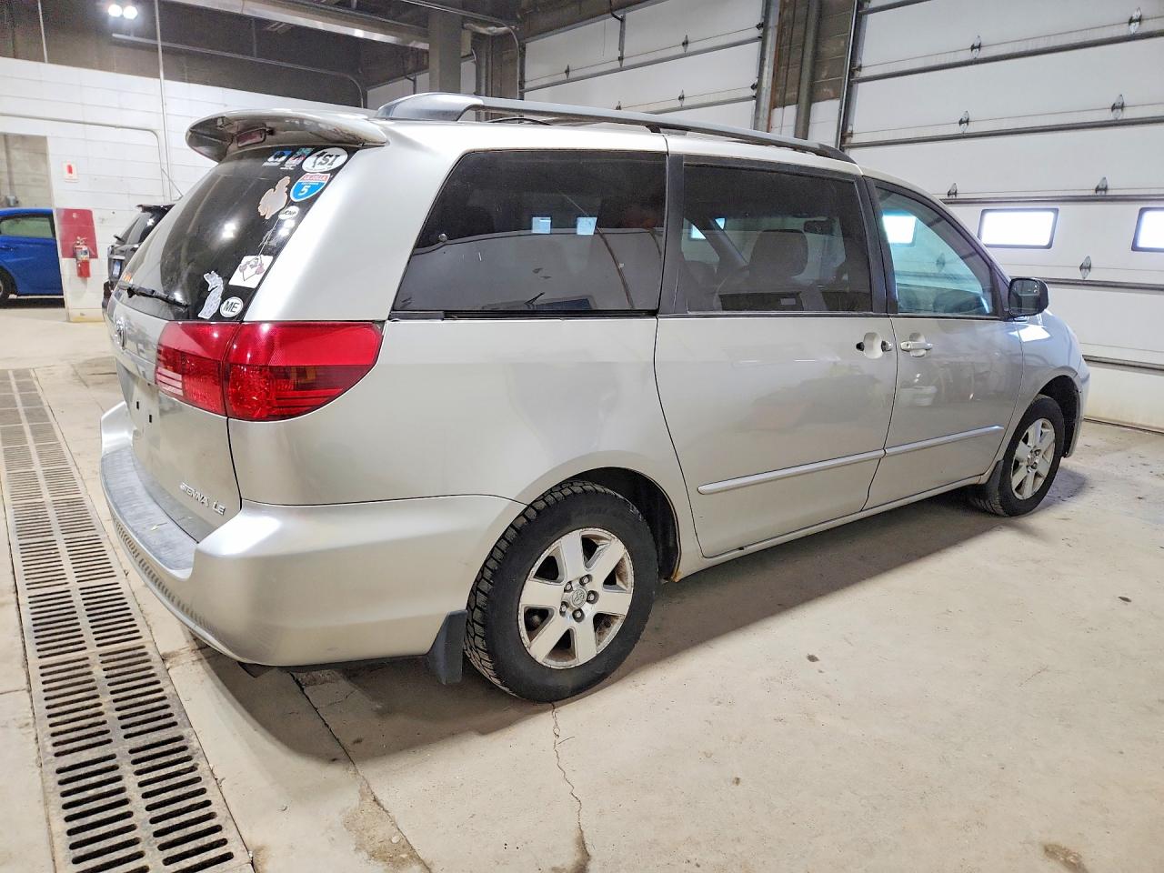 Toyota Sienna Le 8 Passenger