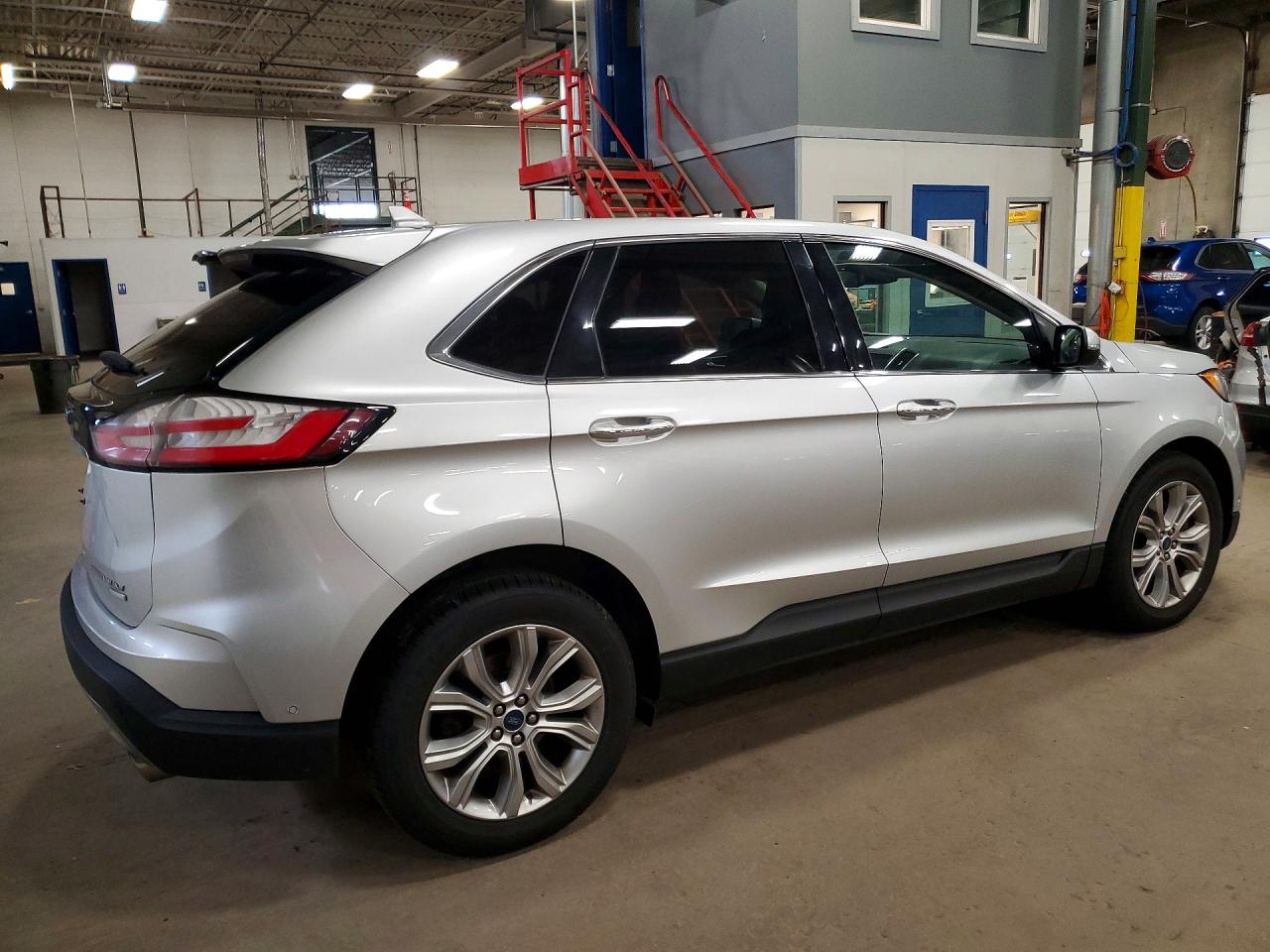 Ford Edge Titanium
