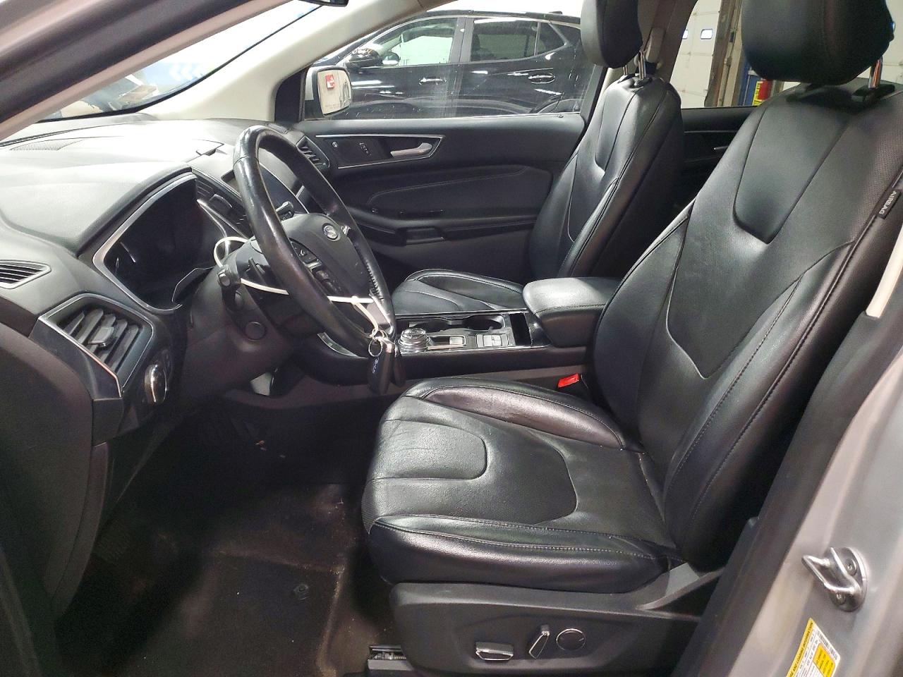 Ford Edge Titanium