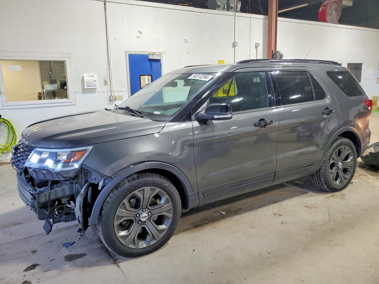 Salvage Ford Explorer Image