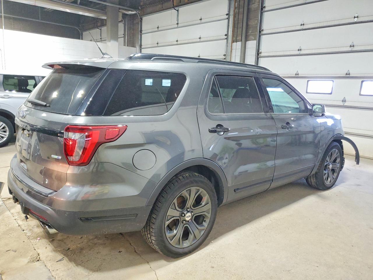 Ford Explorer Sport