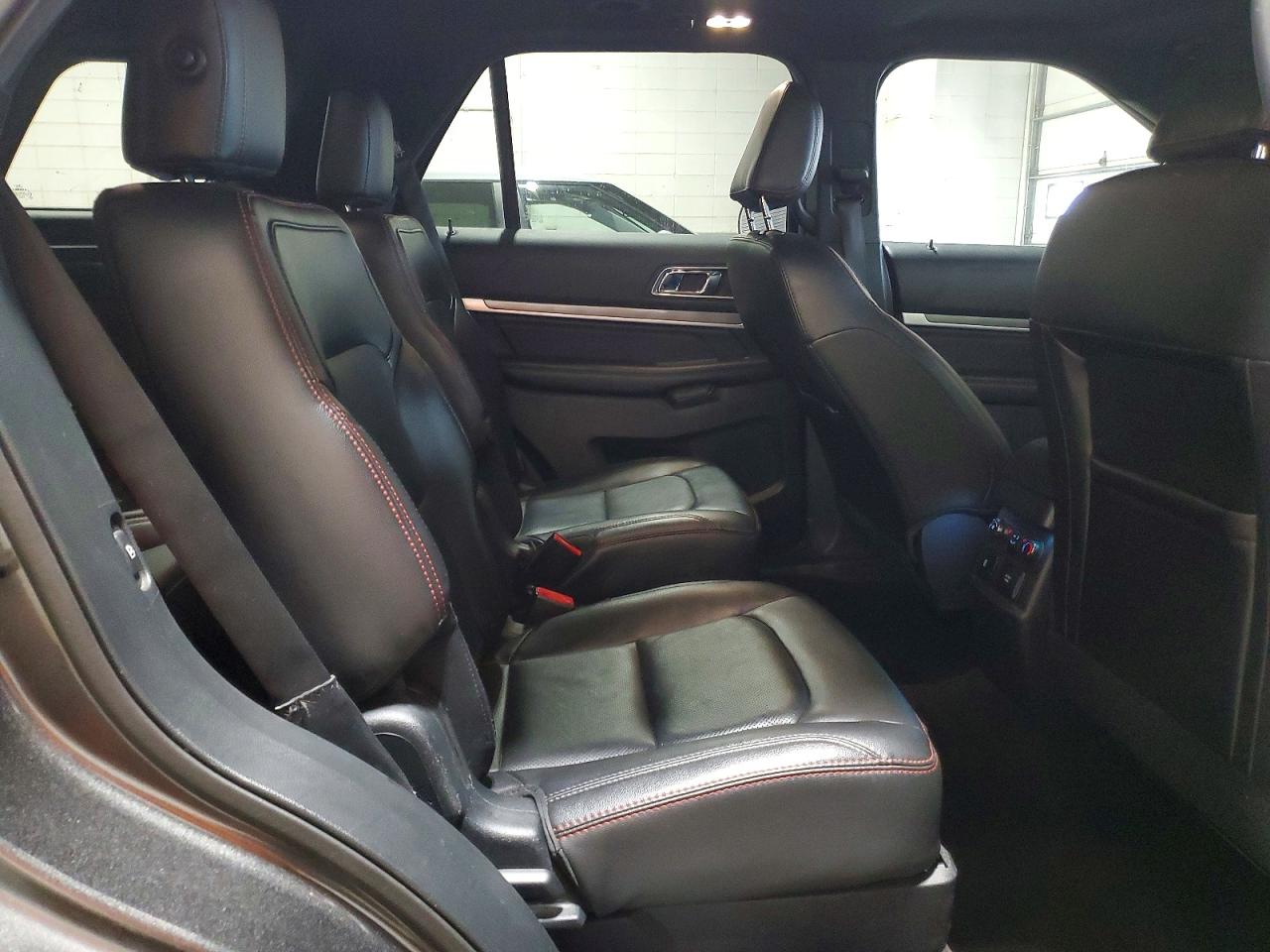 Ford Explorer Sport