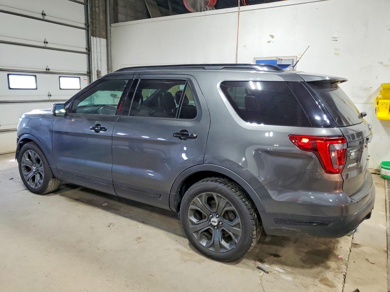 Ford Explorer Sport
