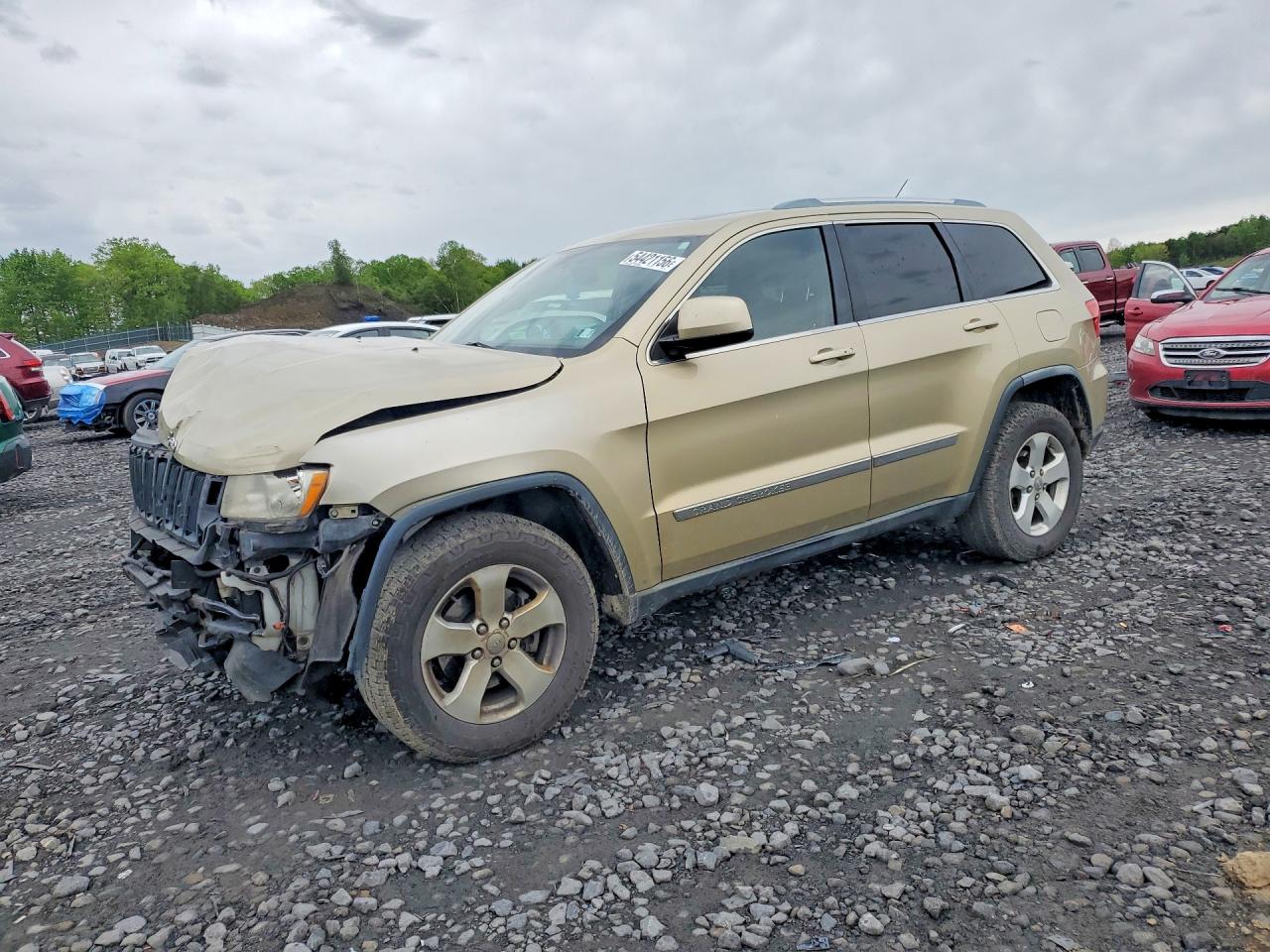 Salvage Jeep Cherokee Image