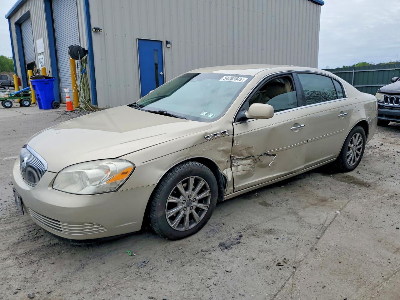 Salvage Buick Lucerne Image