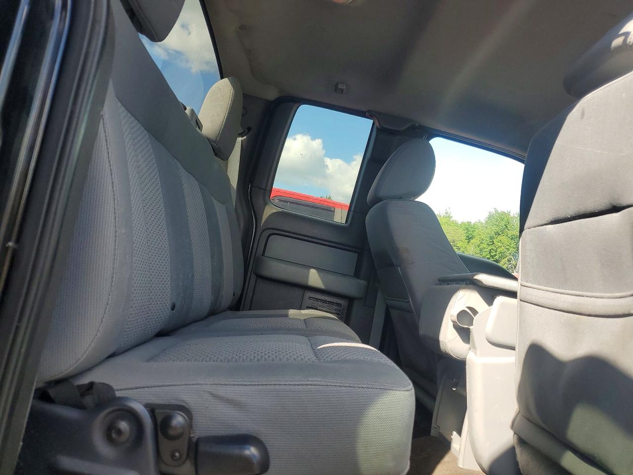 Ford F-150 Super Cab