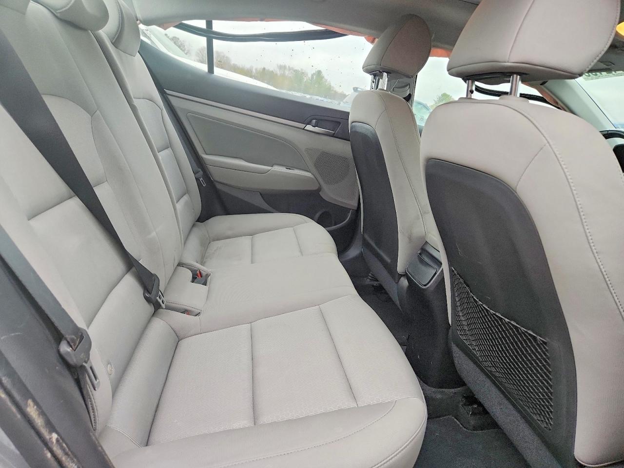 Hyundai ELANTRA Value Edition